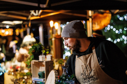 Enjoy the seasonal atmosphere and ‘Capture Christmas’ in Carrickfergus this December! image